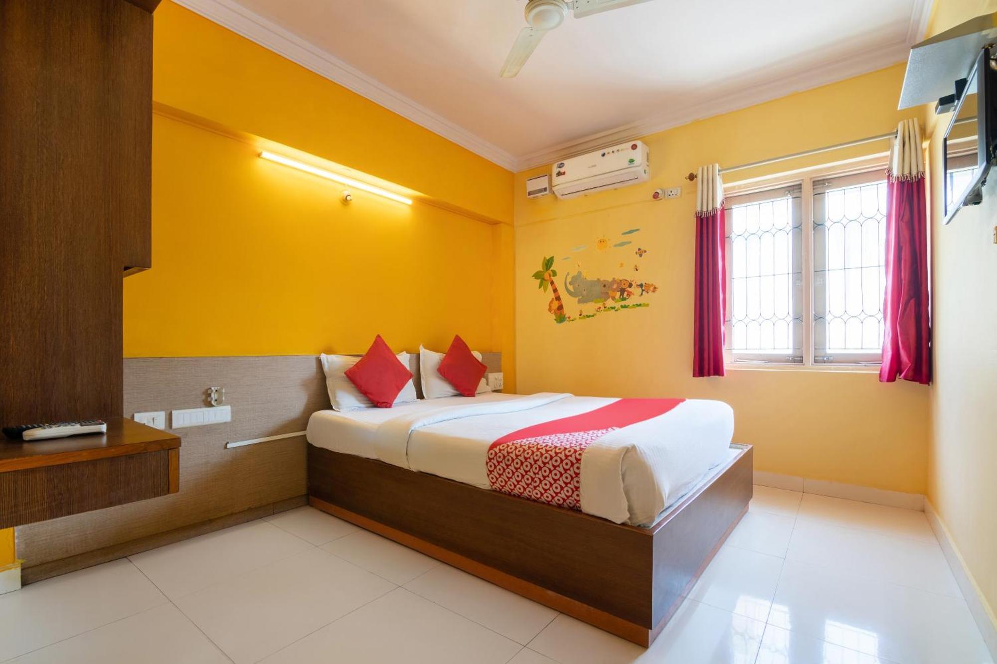 Hotel O Ujwal Residency Bangalore Esterno foto