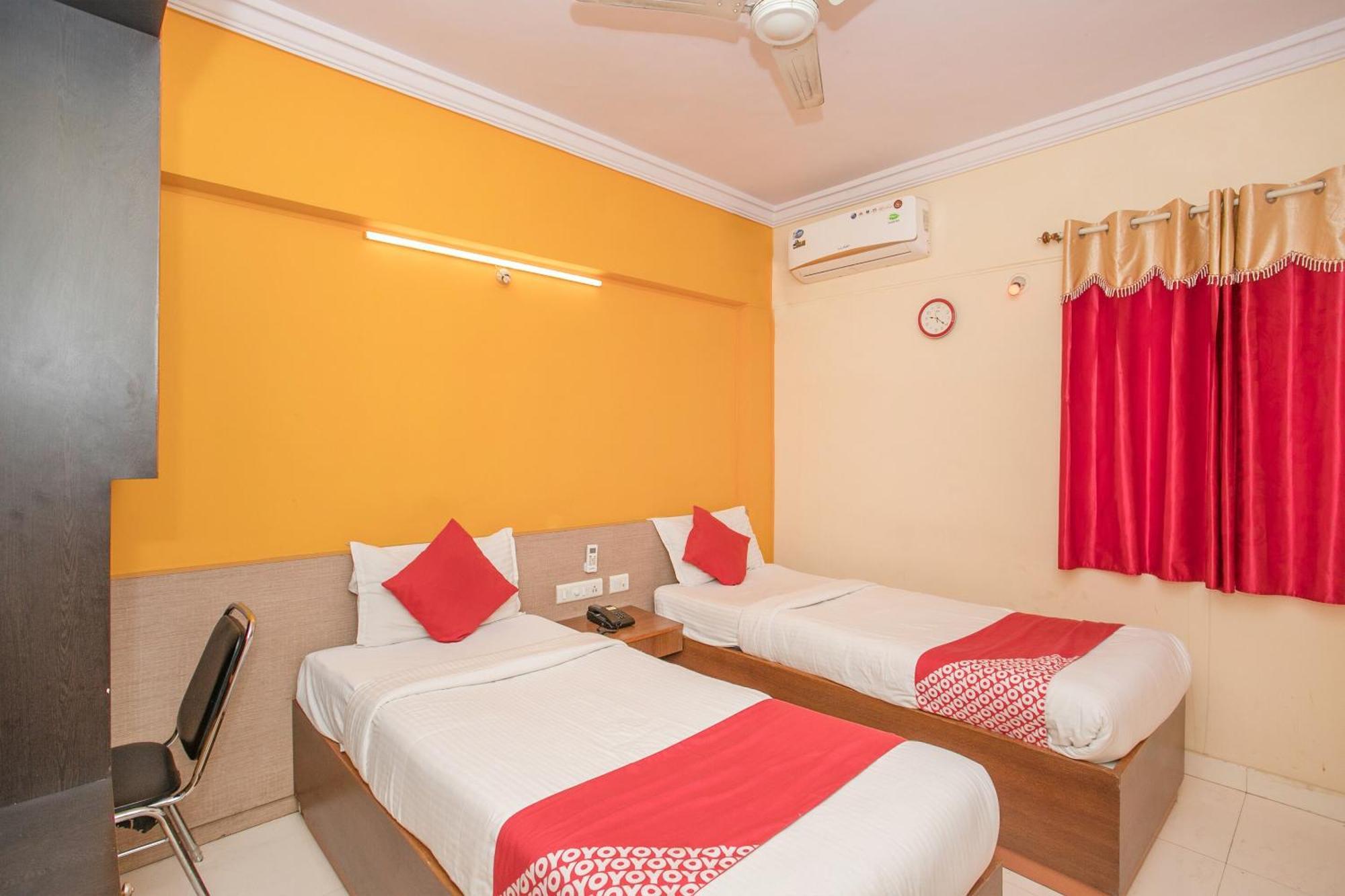 Hotel O Ujwal Residency Bangalore Esterno foto