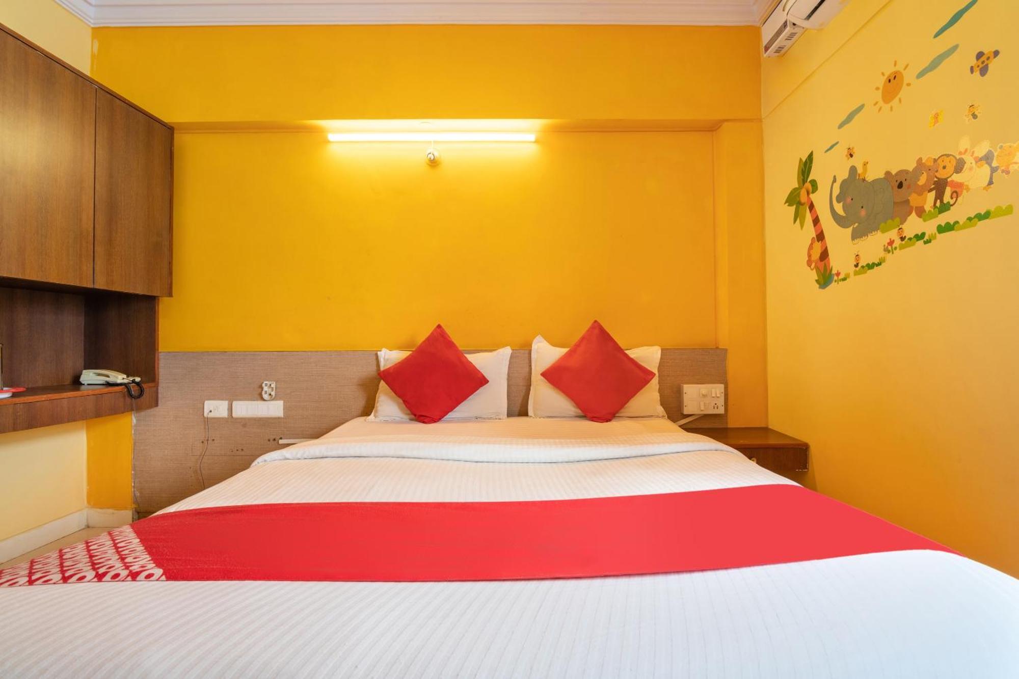Hotel O Ujwal Residency Bangalore Esterno foto