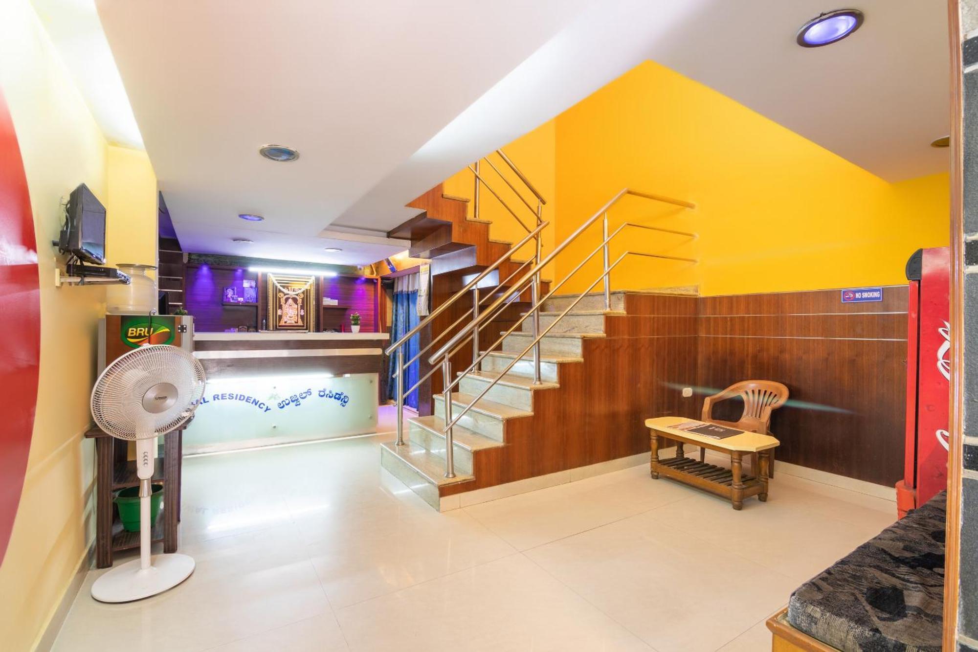 Hotel O Ujwal Residency Bangalore Esterno foto